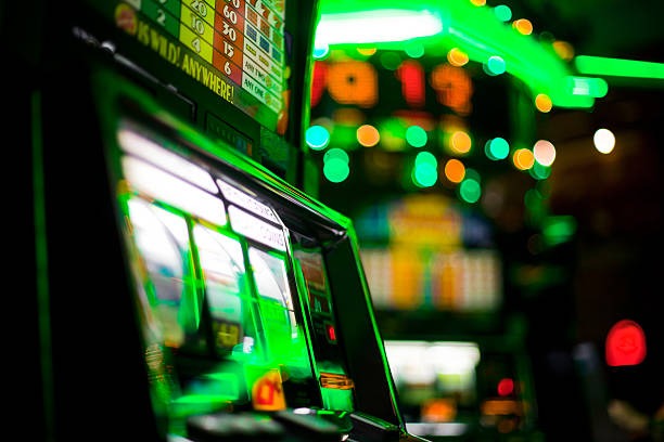 bulan123 mobile app interface showing Football betting markets and Live casino on home screen